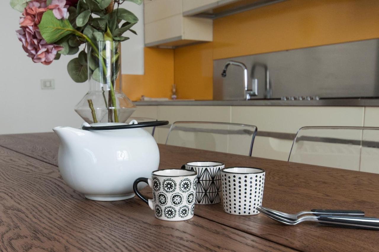 Youhosty - Dei Piatti 3 Apartment Milan Luaran gambar