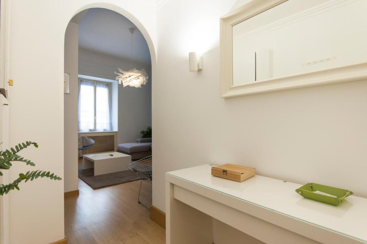 Youhosty - Dei Piatti 3 Apartment Milan Luaran gambar